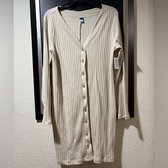 Old Navy Sweaters - Old Navy Cream Ribbed Long Cardigan